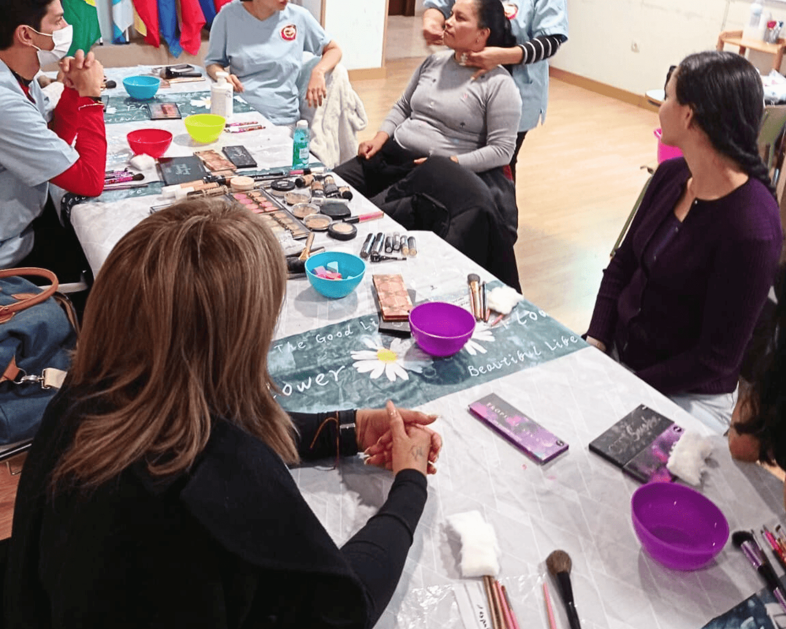 clase-maquillaje-grupo